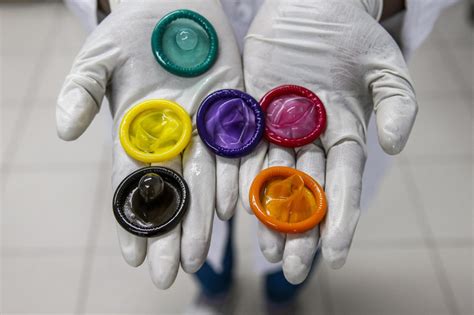 Fafanje brez kondoma za doplačilo Spremstvo Findu